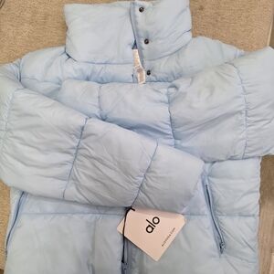 ALO Gold Rush Yoga Light Blue Puffer Jacket